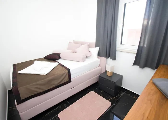 Top5 Apartman *